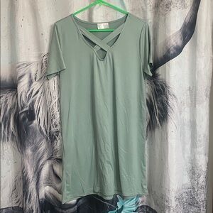Women's Green V-Neck Top